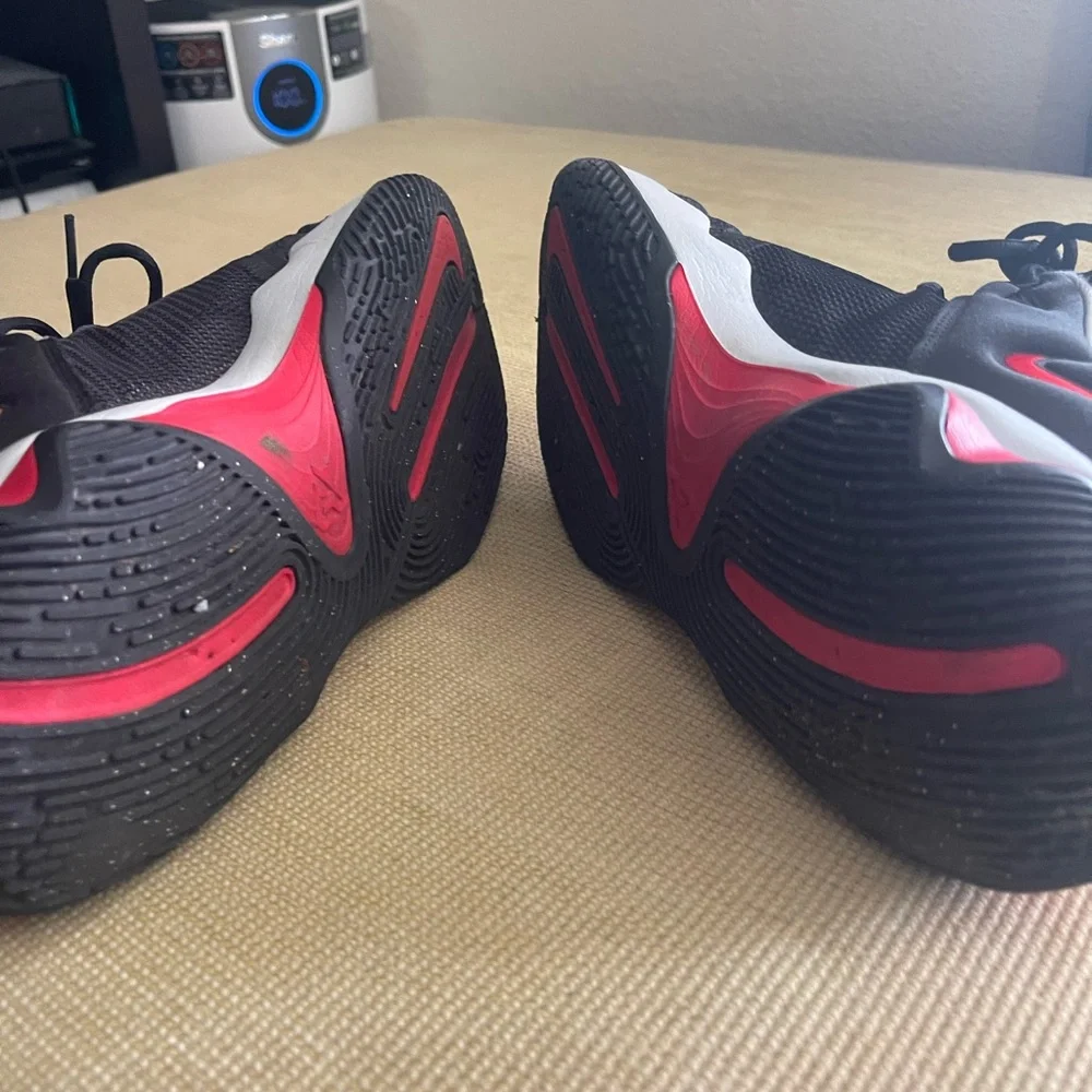 Nike Giannis size 10. used nice condition.. - Picture 5 of 5